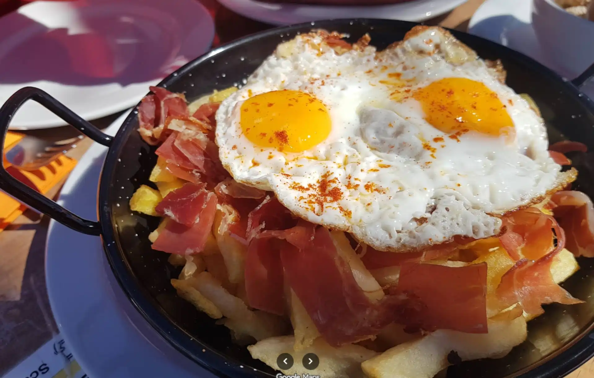 huevos rotos en restaurante papillon teide Tenerife